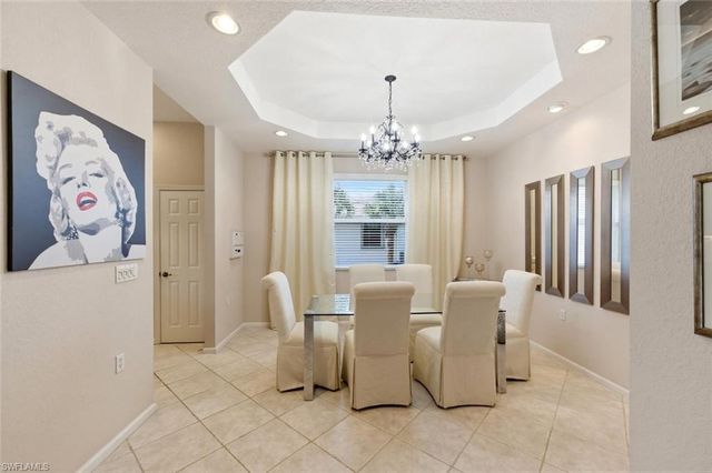 6822 Ascot DR 202, Naples, FL 34113