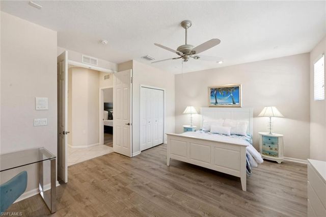 6822 Ascot DR 202, Naples, FL 34113