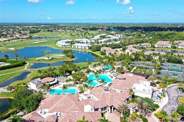 6822 Ascot DR 202, Naples, FL 34113