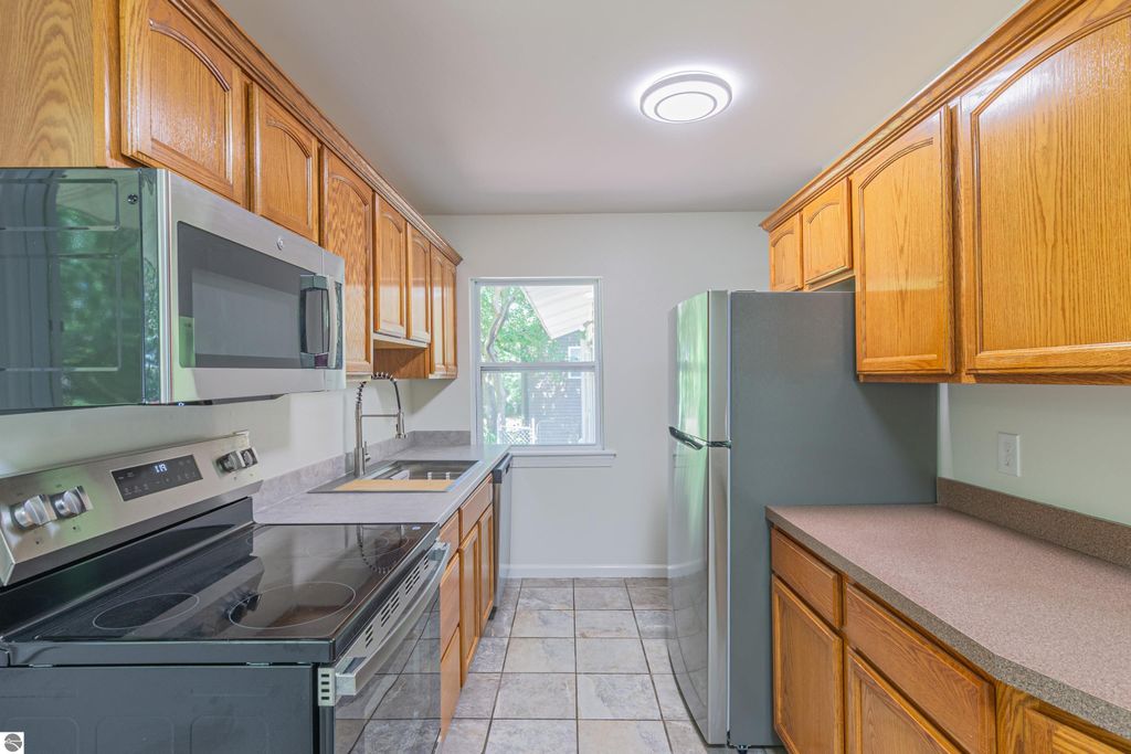 Image 3 of property listing at 1722 Stockman Road, Mt Pleasant, MI 48858