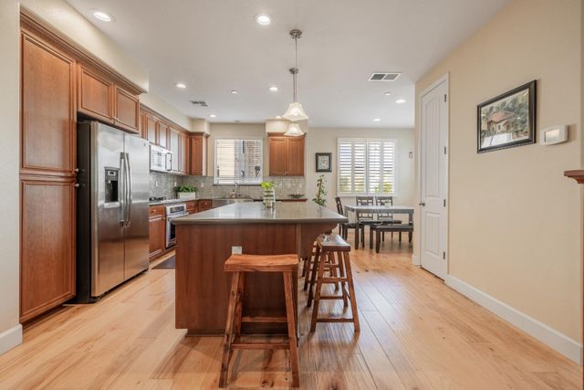5590 Dublin Boulevard, Dublin, CA 94568