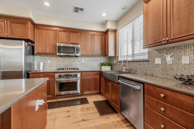 5590 Dublin Boulevard, Dublin, CA 94568