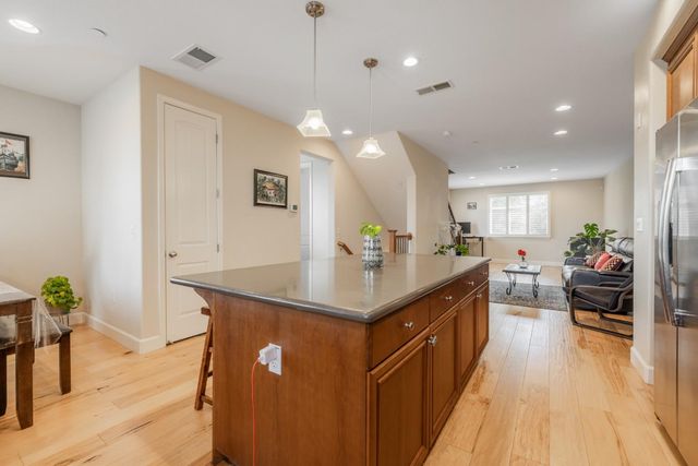 5590 Dublin Boulevard, Dublin, CA 94568