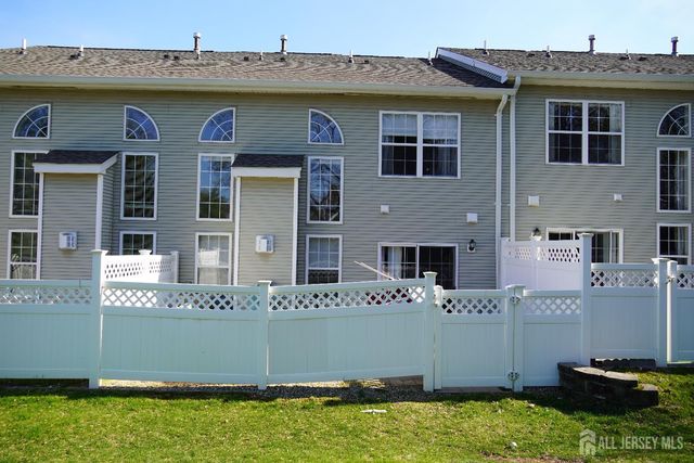 102 Wellington Park Drive, South Brunswick, NJ 08540