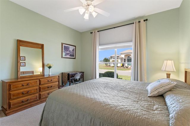 511 ROYAL PALM DR, Davenport, FL 33837