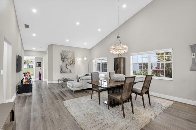 7921 Sandy Pointe Drive, Delray Beach, FL 33446