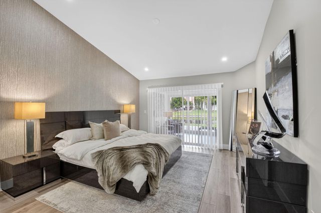 7921 Sandy Pointe Drive, Delray Beach, FL 33446