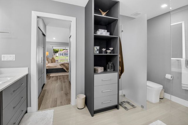 7921 Sandy Pointe Drive, Delray Beach, FL 33446