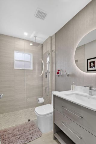 7921 Sandy Pointe Drive, Delray Beach, FL 33446