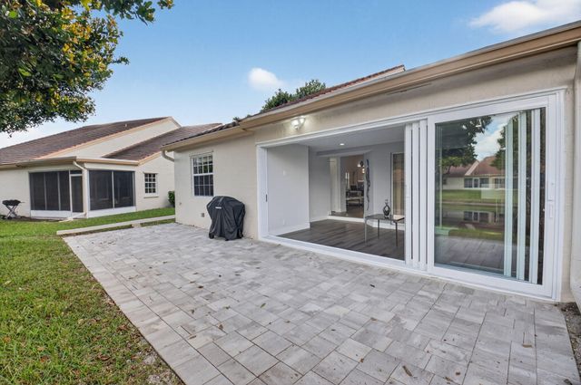 7921 Sandy Pointe Drive, Delray Beach, FL 33446