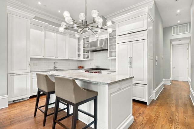 166 Marlborough St 2, Boston, MA 02116