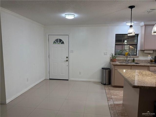 2108 Camellia Avenue, Mcallen, TX 78501