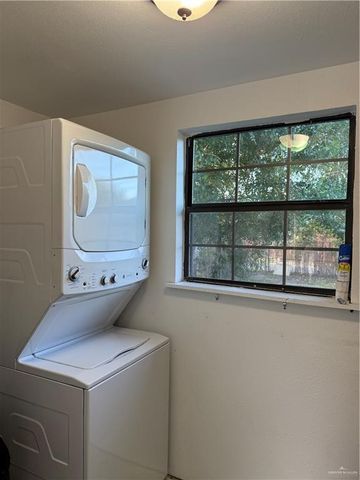 2108 Camellia Avenue, Mcallen, TX 78501