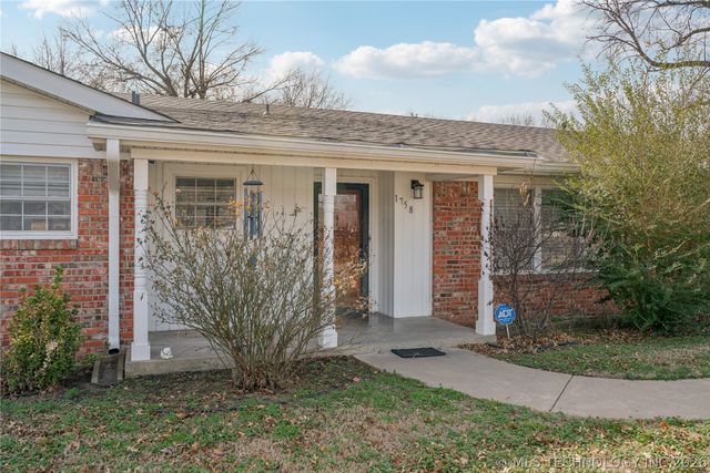 1758 E 61st Street, Tulsa, OK 74136