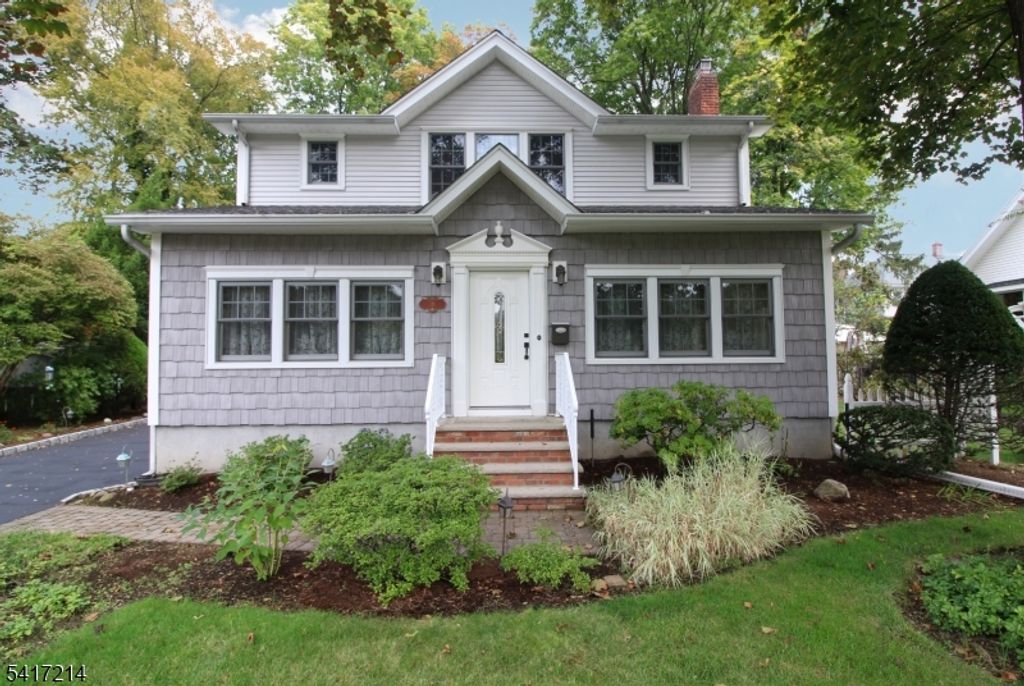 314 Knickerbocker Rd, Tenafly Boro, NJ 07670