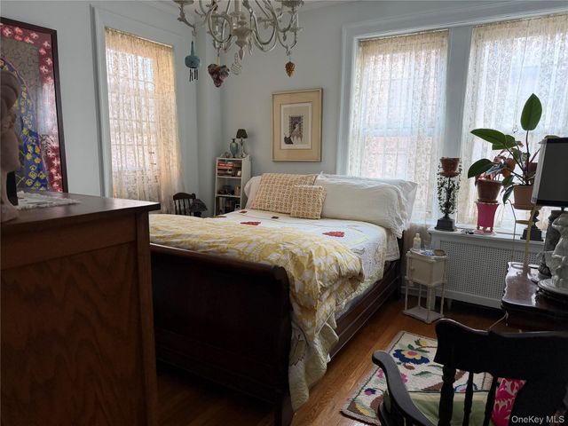 6 Burns Street 318, Forest Hills, NY 11375