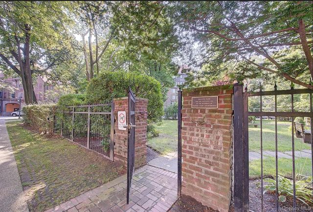 6 Burns Street 318, Forest Hills, NY 11375