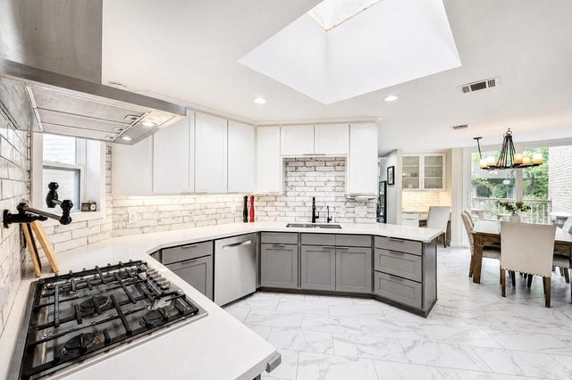 201 Vanderpool Lane 130, Houston, TX 77024