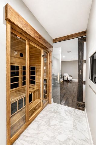 201 Vanderpool Lane 130, Houston, TX 77024