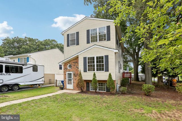 7736 WOODLAWN AVE, Pasadena, MD 21122