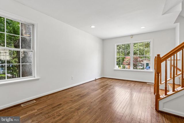 7736 WOODLAWN AVE, Pasadena, MD 21122