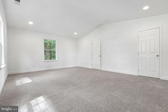 7736 WOODLAWN AVE, Pasadena, MD 21122