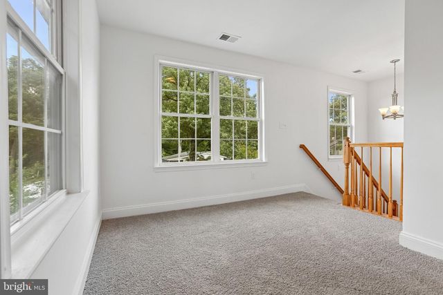 7736 WOODLAWN AVE, Pasadena, MD 21122