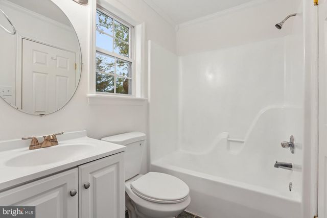 7736 WOODLAWN AVE, Pasadena, MD 21122