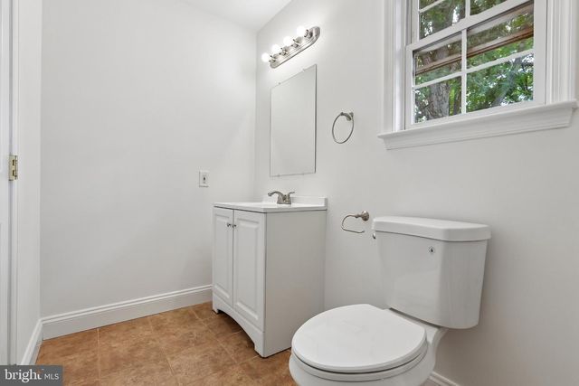 7736 WOODLAWN AVE, Pasadena, MD 21122