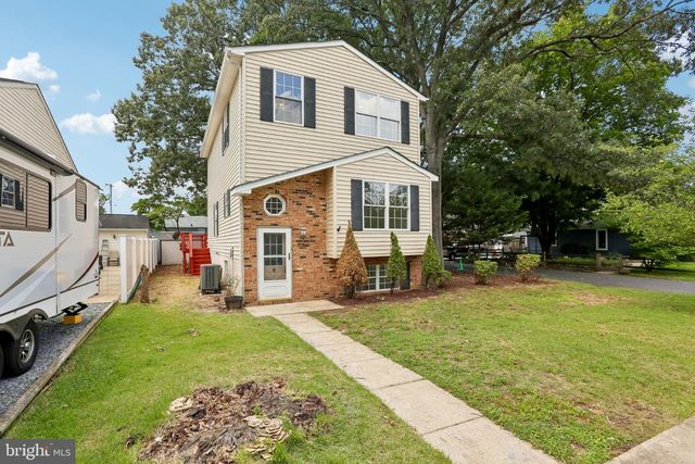 7736 WOODLAWN AVE, Pasadena, MD 21122