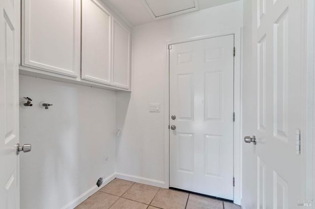 802 Tree Duck Way, Suisun City, CA 94585