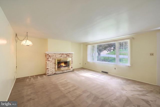 655 SKYVIEW DR, York, PA 17406