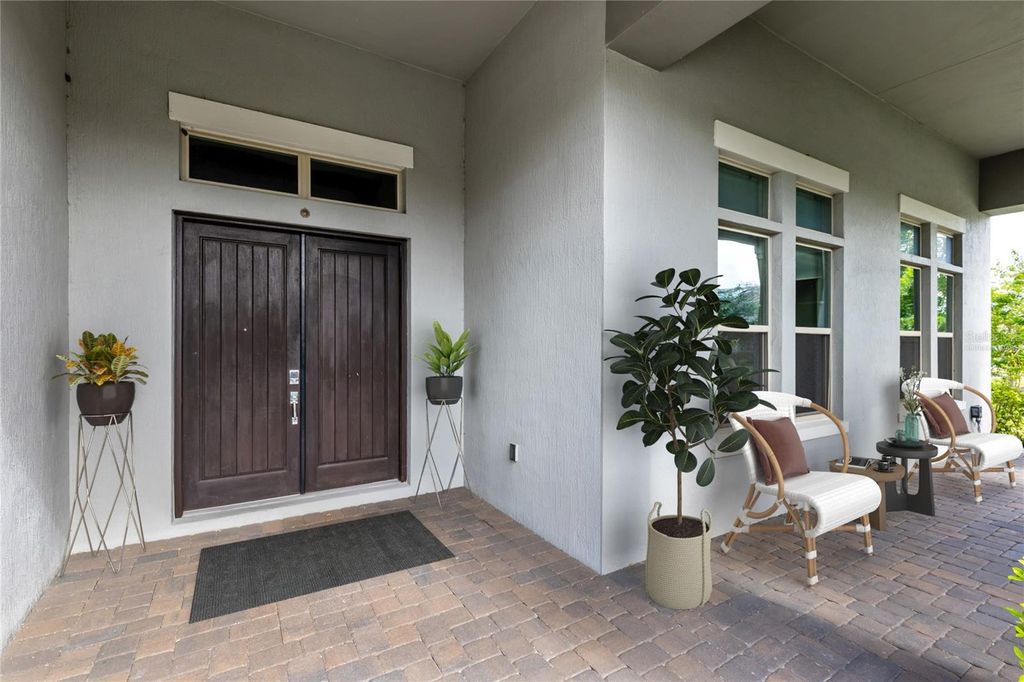 Image 4 of property listing at 13370 ALDERLEY DRIVE, Orlando, FL 32832