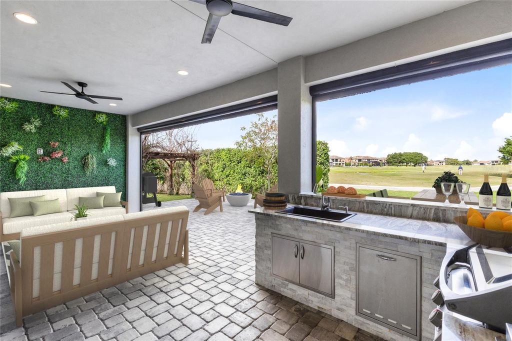 Image 41 of property listing at 13370 ALDERLEY DRIVE, Orlando, FL 32832