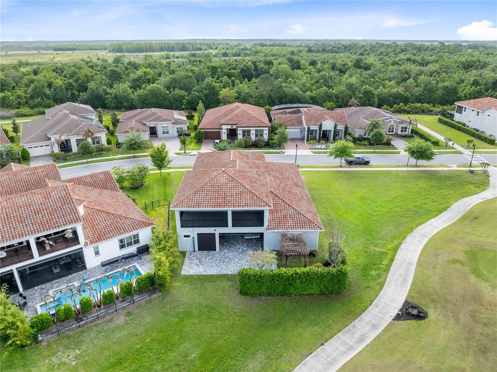 Image 48 of property listing at 13370 ALDERLEY DRIVE, Orlando, FL 32832