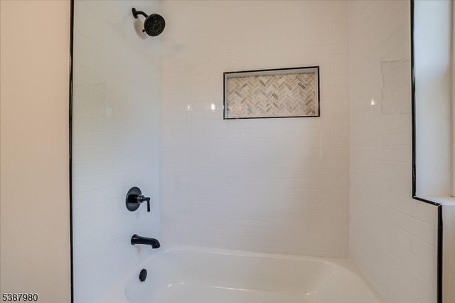 140 Oakview Ave, Maplewood Twp., NJ 07040