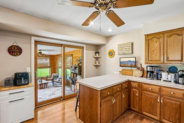S86W31341 Meyer DRIVE, Mukwonago, WI 53149