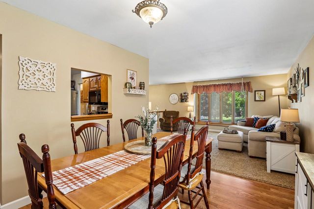 S86W31341 Meyer DRIVE, Mukwonago, WI 53149