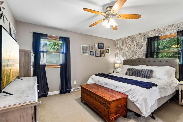 S86W31341 Meyer DRIVE, Mukwonago, WI 53149
