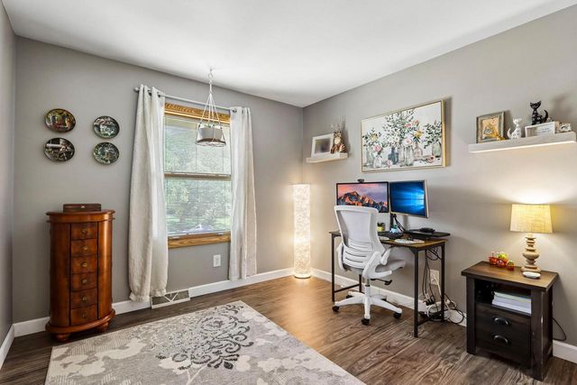 S86W31341 Meyer DRIVE, Mukwonago, WI 53149