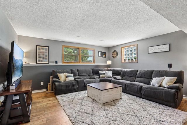 S86W31341 Meyer DRIVE, Mukwonago, WI 53149