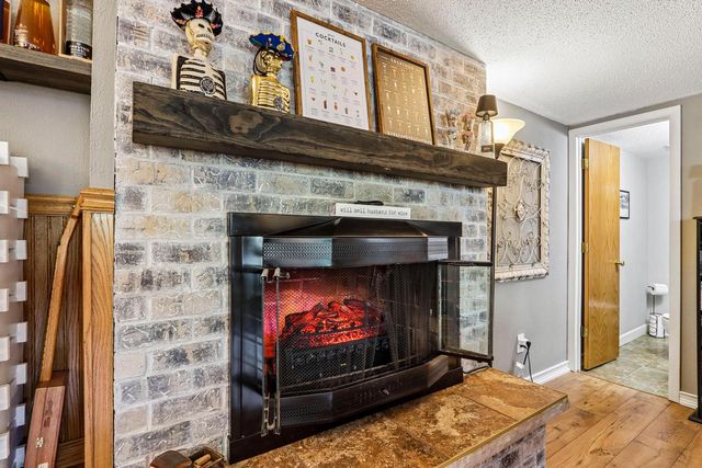 S86W31341 Meyer DRIVE, Mukwonago, WI 53149