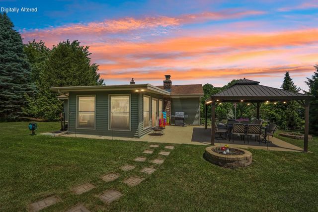 S86W31341 Meyer DRIVE, Mukwonago, WI 53149