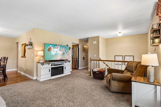 S86W31341 Meyer DRIVE, Mukwonago, WI 53149