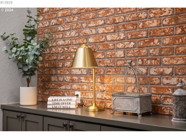 24300 Ne Dayton Ave, Newberg, OR 97132