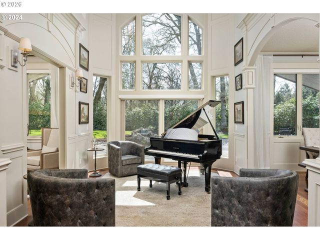 24300 Ne Dayton Ave, Newberg, OR 97132