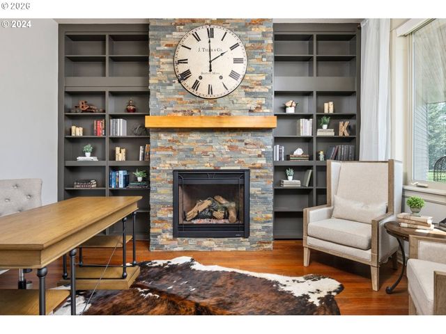 24300 Ne Dayton Ave, Newberg, OR 97132