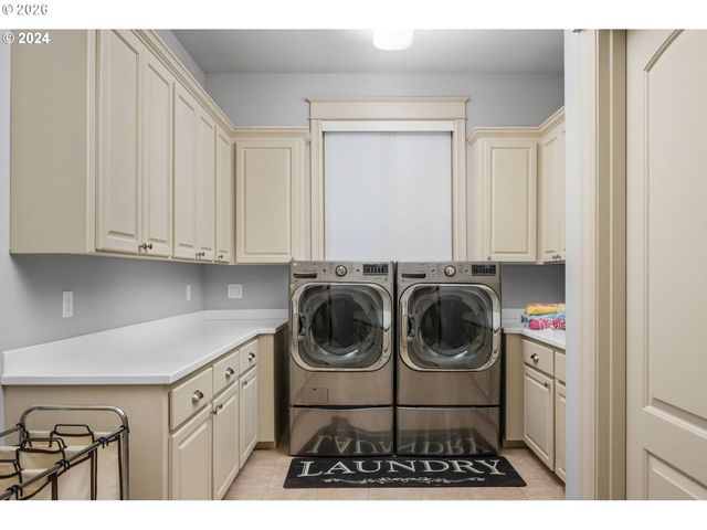 24300 Ne Dayton Ave, Newberg, OR 97132