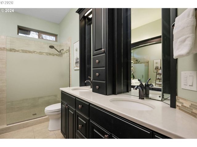 24300 Ne Dayton Ave, Newberg, OR 97132