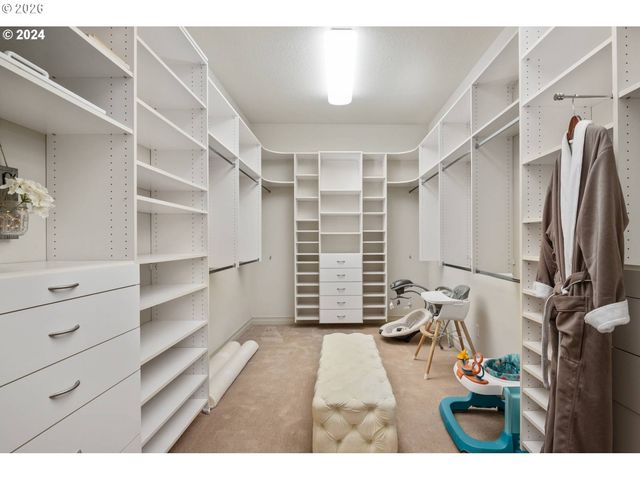 24300 Ne Dayton Ave, Newberg, OR 97132